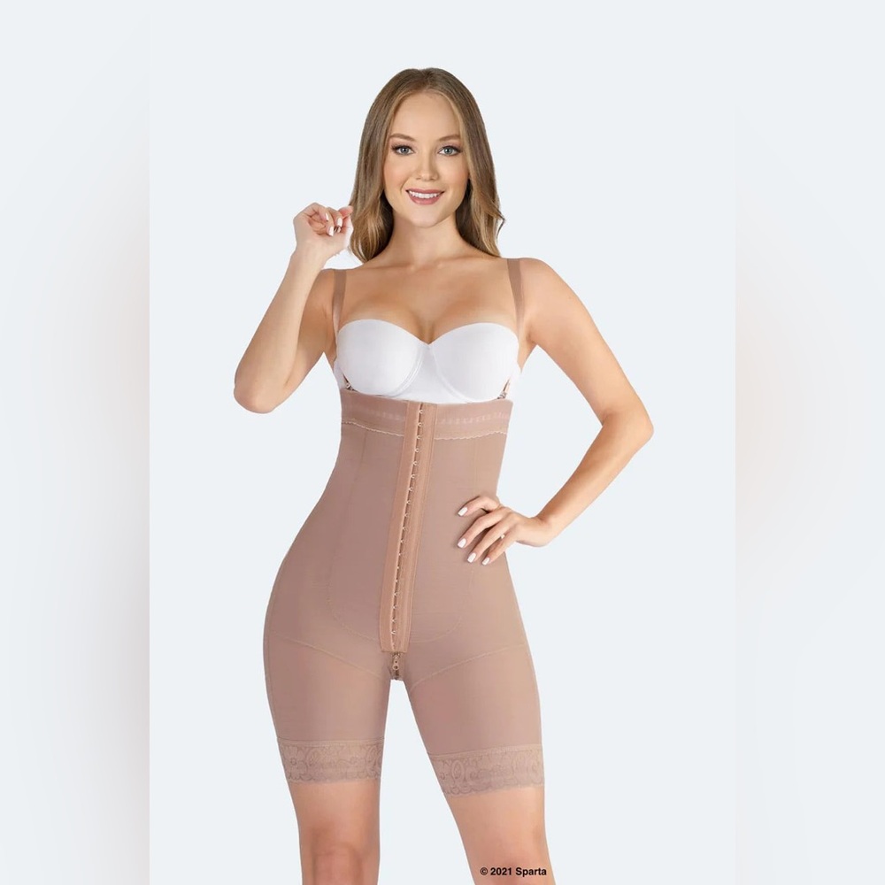 Shapewear Body strapless short / Faja moldeadora strapless short